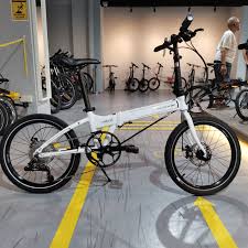 When i received my bike the branding was dahon glo. Dahon Launch D8 Kba083 Lock Jaw White Bike Republic