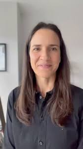 An exclusive message for the @wellcommdc community from the amazing Hilary  Phelps (@hilaryphelps_) as we enter 2024 together. Hilary is a speaker,  entrepreneur, and addiction recovery advocate who ...