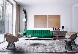 An Emerald Green Florence Knoll Sofa And A Pair Of Platner Lounge Chairs Make For A Gorgeous Knoll Tableau Florence Knoll Sofa Knoll Sofa Florence Knoll