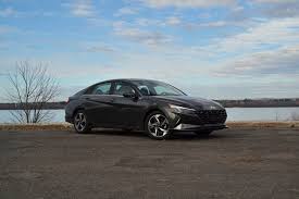 The 2021 hyundai elantra has big style, big available tech, and big range from a hybrid powertrain. 2021 Hyundai Elantra Review First Drive Autoguide Com