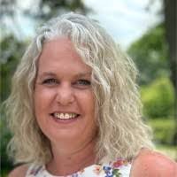 Cindy Blue's Instagram, Twitter & Facebook