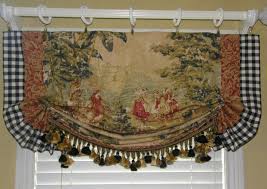 balloon valance