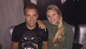 Sobiech was born in ruda śląska. Artur Sobiech Bogna Dybul Dziewczyna