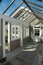 Pin Von Jessica Witters Auf Exterior Hauswand Uberdachter Durchgang Bauernhaus Aussenbereich