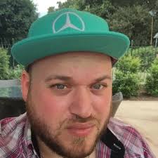 James Lee Burstein (@iJamesLee)