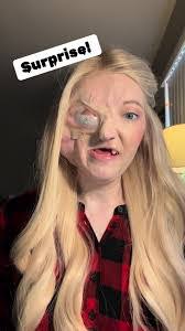 Nichole Ball's Instagram, Twitter & Facebook