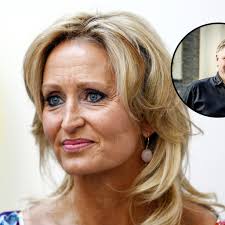 Britt Dekker onthult waarom déze BN'er niet op haar bruiloft was