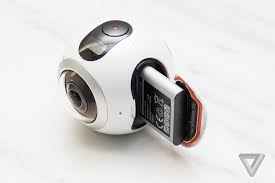 Samsung S Gear 360 Camera Looks Like An Eyeball And Shoots 360 Degree Video Tech Design Id Design Concept Design