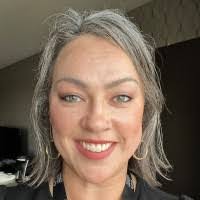 Katy Sutherland's Instagram, Twitter & Facebook