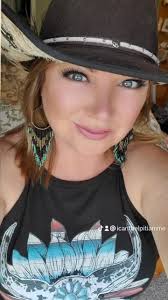 Stacy Whitt Stone (@icanthelpitiamme)