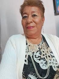 Amigas que les gusta las rosa rojas.