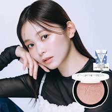 製薬会社発・トランシーノのシミケア*がパワフルに進化 エッセンス×スティックのW使いを新しいルーティンに