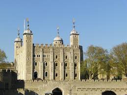 Heutzutage kann man den tower besichtigen, darin befinden sich einige museen. Tower Of London Steckbrief Architektur