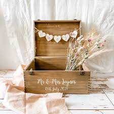 Type your first course on template small, your entrée on template medium, and your dessert on template large. 3. Wedding Card Box