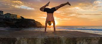Perfect morning yoga to wakeup your body but also great anytime and almost anywh. 9 Instagrams Account Of Handsome Yoga Teacher That You Should Follow Sarah Beekmans Bali