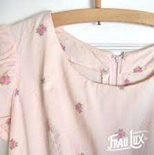 „das glück ist das einzige, was sich verdoppelt, wenn man es teilt.. Jane Austen Kleid Mit Grunem Taillenband Frau Lux Vintage