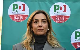 Elezioni comunali a Genova, Silvia Salis del centrosinistra è la nuova  sindaca. I risultati | Sky TG24