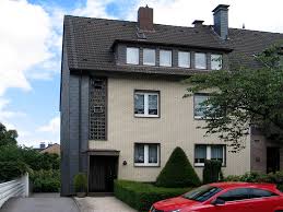 Mülheim an der ruhr · 3 zimmer · 1 bad · haus · baujahr 1977 · keller · balkon · zentralheizung · einbauküche · mehrfamilienhaus. Immobilienmakler Mulheim Ulrich Steffen Immobilien