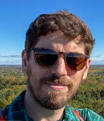 Benjamin Faber's Instagram, Twitter & Facebook