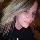 If someone doesn't see your beauty, you don't need to be around them. They  don't deserve you. Let your sparkle shine, and when someone sees that  beauty and loves you for who