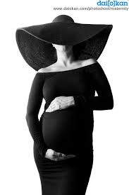 Black And White Maternity Shoot Ideas Pin On Rock Baby Names
