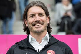 May 31, 2021 · manchester united could receive a favourable group in next season's uefa champions league. Andres Gerber Sagt Ich Habe Unsere Spieler Wirklich Gern