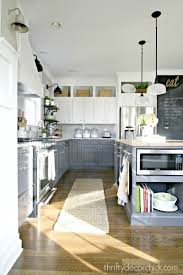 10 fab farmhouse kitchen makeovers