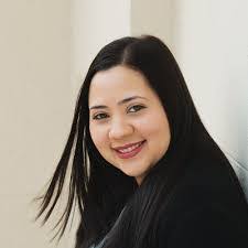 Jennifer Lagunas's Instagram, Twitter & Facebook