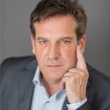 Our Musical Theatre Program is growing! We are thrilled to welcome Vincent  Connor as the new Musical Theatre Coordinator at FIU! With over thirty  years of storytelling experience, Vincent has graced the