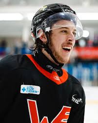 905 #CentennialCup views 🟠⚫️ @winklerflyers 📸 Heather Pollock/Hockey  Canada Images