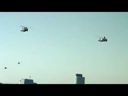 Un elicopter militar american a aterizat forțat în piața charles de gaulle. 8lxerf3j5xoxim