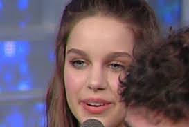 Claudia gerini claudia gerini (roma, 18 dicembre 1971) è un'attrice e cantante italiana. Claudia Gerini Avete Mai Visto La Figlia Ecco La Giovane Attrice