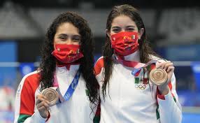 México gana bronce en clavados con ale orozco y gaby agúndez alejandra orozco y gabriela agúndez realizaron una gran exhibición en la plataforma de 10 metros sincronizados. C09itzolpai1pm
