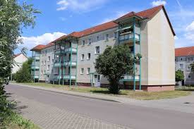Wir sind eine familie mit 2 kindern hund und katze. 3 Zimmer Wohnung Zu Vermieten Ahornstrasse 15 39307 Genthin Jerichower Land Kreis Mapio Net