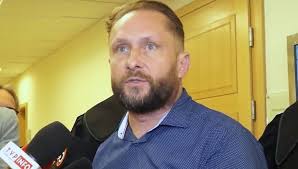 Kamil durczok zaczepił jarosława jakimowicza, który w odpowiedzi nazwał go. Kamil Durczok Bez Hamulcow O Pis Pisze O Pierdlu Wmeritum Pl