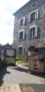 L Abri Du Jacquet Hostel Reviews Saint Privat D Allier France Tripadvisor
