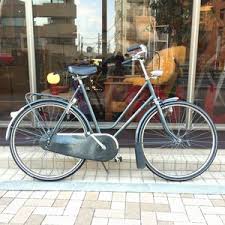 couscous furniture on the base 自転車 自転車に乗る