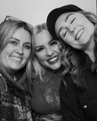 Angi (@_angi) • Instagram-Fotos und -Videos