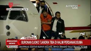 Djoko tjandra mengajukan banding atas vonis 4,5 tahun penjara di kasus red notice dan fatwa ma. Buronan 11 Tahun Djoko Tjandra Akhirnya Tertangkap Di Malaysia