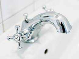 Traditional floor mount style freestanding tub faucet single handle control with diverter bathtub filler faucet tub only swivel spout floor mounted shower faucet oil rubbed bronze finish review. How To Repair Or Replace A Mobile Home Bathtub Faucet