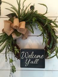 Welcome Y All Wreath Wood Signs Distressed Sign Farmhouse Wreath Rustic Wreath Home Decor Door Secor Door Wreath We With Images Wood Signs Wreaths Distressed Signs