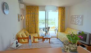 La difficulté de coordination due en particulier au fait que chaque spécialiste a non seulement un langage spécifique mais des objectifs particuliers qui peuvent être différents voire même contradictoires. Empuriabrava Locations Entre Particuliers