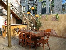 tuscan inspired outdoor dining area with rustic table gartentisch gartenmobel sets terassenideen