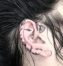 31 Delicate Tiny Ear Tattoos For Woman That Make You Unique Ear Tattoos For Women Ear Tattoo Ideas Ear Tattoo