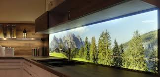 Kuchenruckwand Beleuchtet Mithilfe Von Plexiglas In 2020 Kuchenruckwand Plexiglas Kuchenruckwand Plexiglas Led