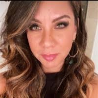 Liz Conley's Instagram, Twitter & Facebook