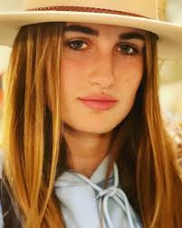 Angie LeDoux (@angieledoux) • Instagram photos and videos