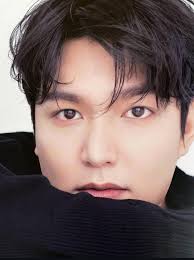 Lee Jun Ho's charming eyes and personality