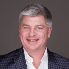 What better way to wrap up a great week of collaboration in Nashville with  a family photo! Many of us have known each other far before our Axos  Advisor Services journey began