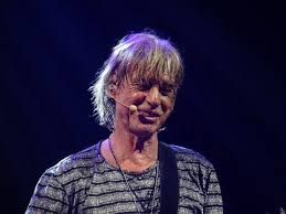 Top albums (see all 24 albums) ideal standard aubert, jean louis. Jean Louis Aubert Olo Tour 03 Mars 2020 Forest National Bruxelles Youtube